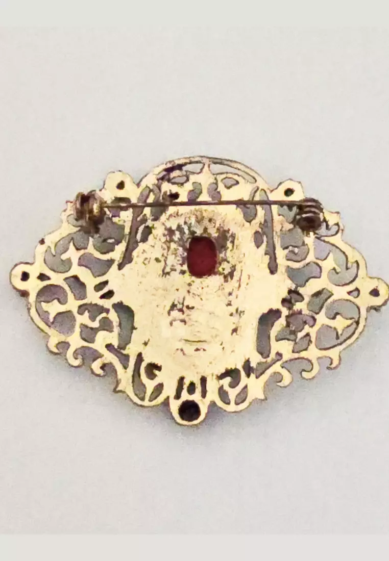 Protective Hand Diamante Brooch Bros Wanita Gold