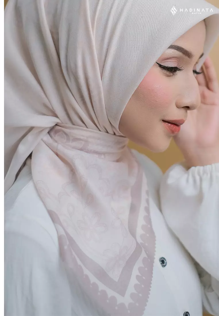 Hadinata Batik Hijab Premium Alina Cream