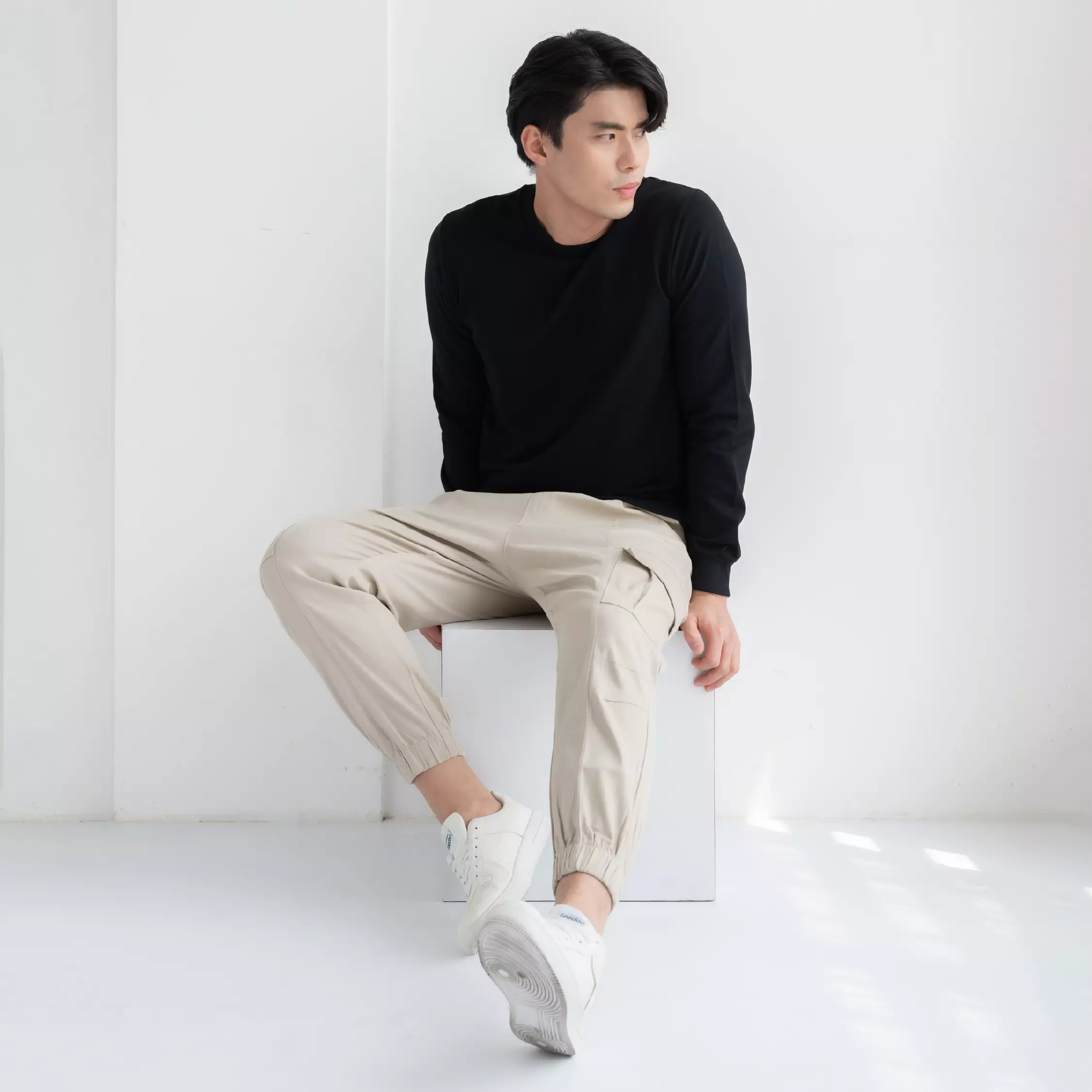 Kale Sweater Sally Black/ Sweater Pria Casual / Unisex