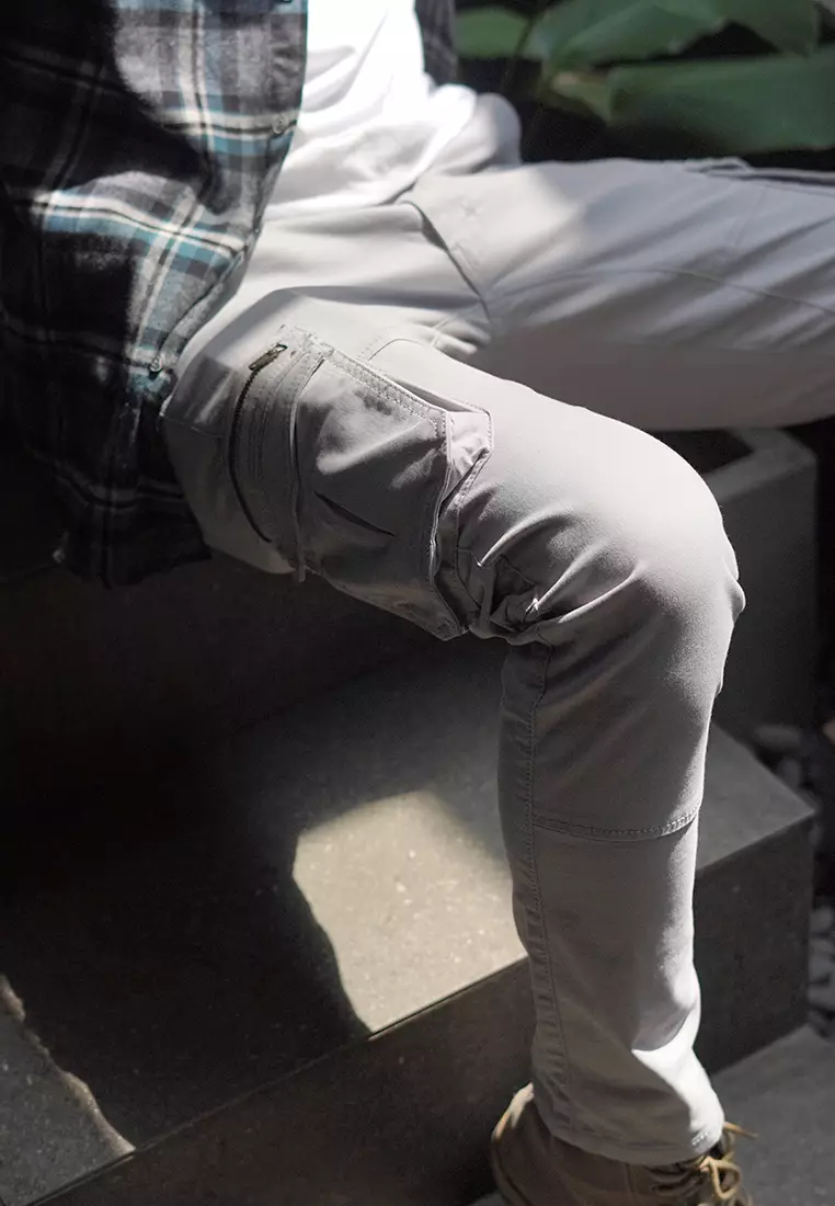 Celana Panjang Cargo Asymetric Stretch Cotton Oxcon Light Grey