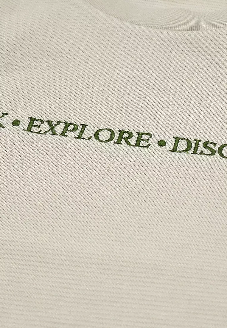 Men's Graphic T-Shirt "Seek, Explore, Discover"