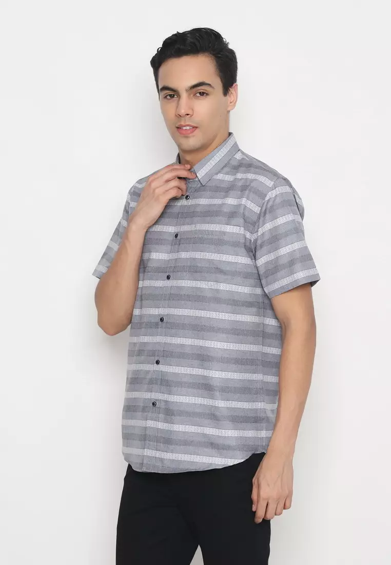 POLICE Kemeja Salur Printing Biru Abu Regular Fit Pria