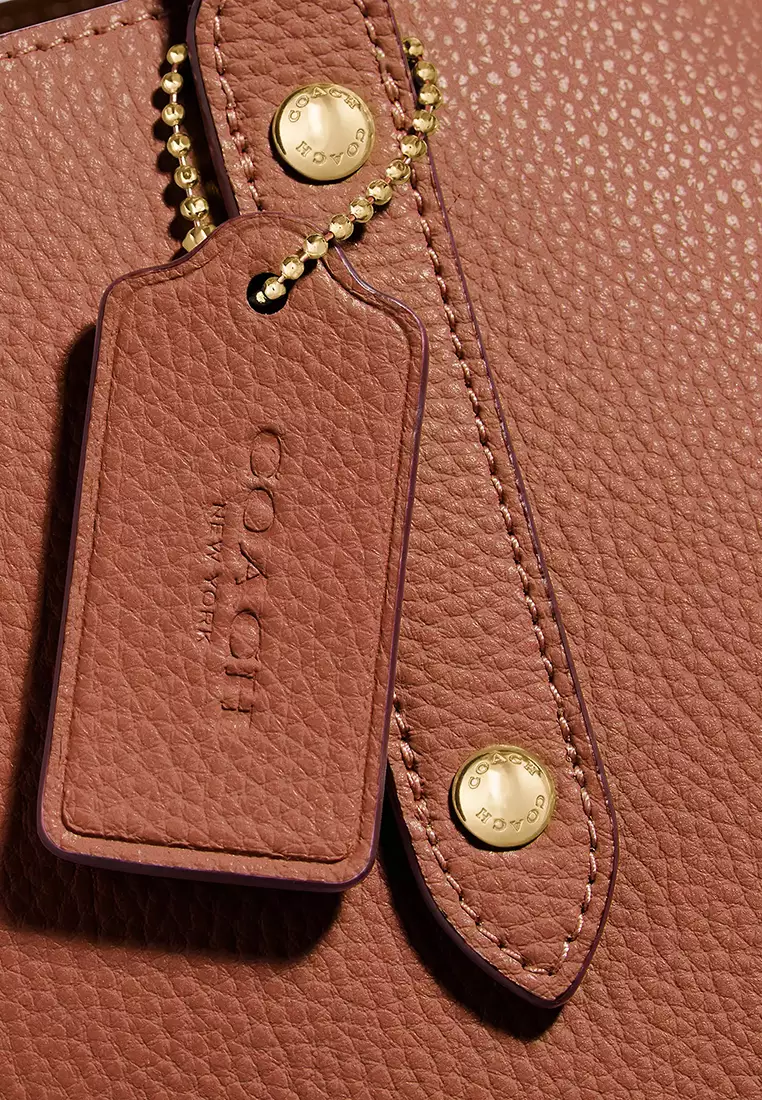 Coach market tote saddle top