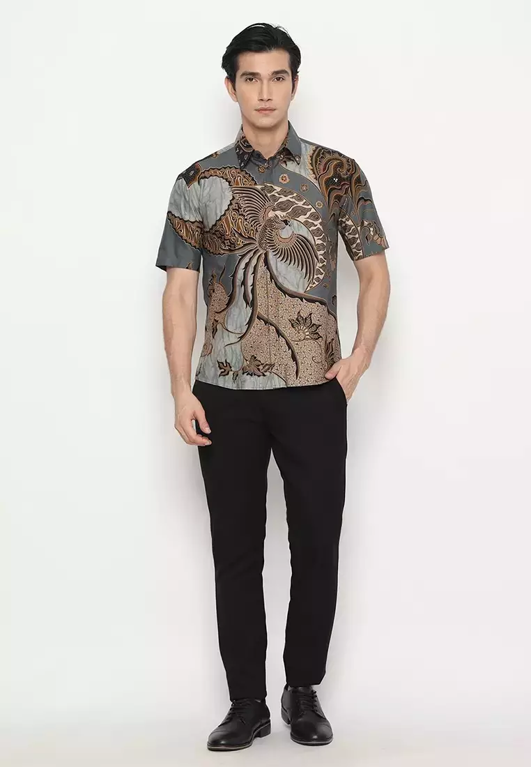 Hem Batik Miqdad Lengan Pendek Batik Tulis Slimfit