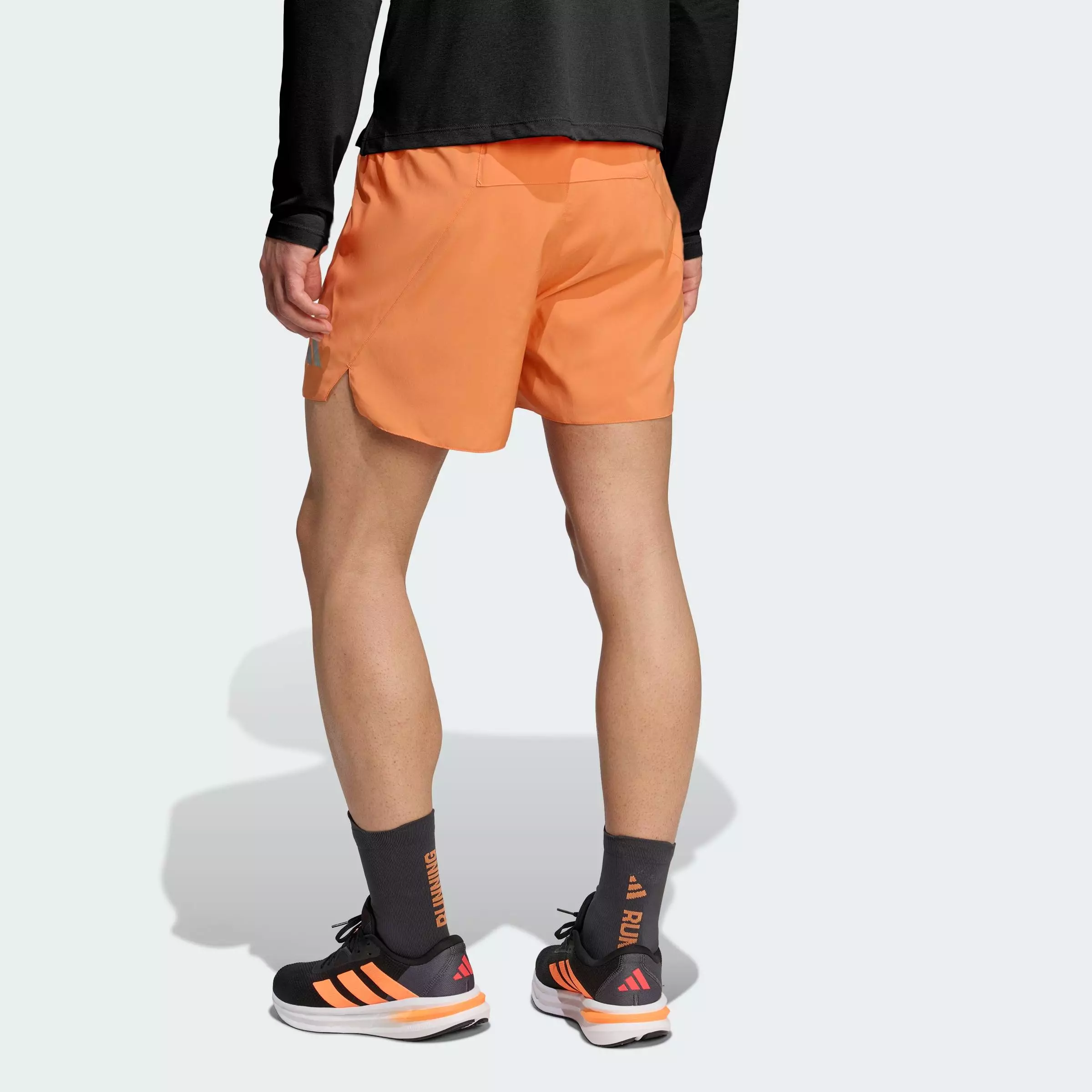 Running adi365 Running Essentials Shorts Men Orange JZ7771