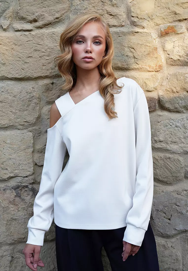 Asymmetrical Shoulder Detailed Blouse