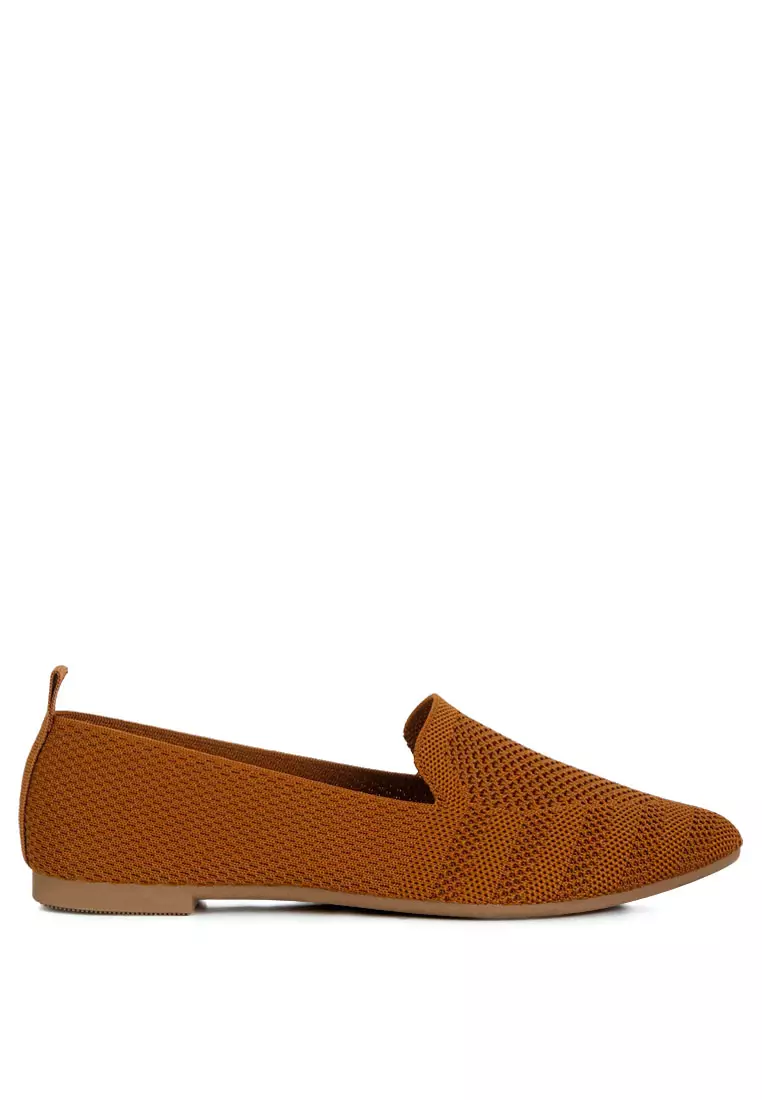 Knit Textile Solid Flats in Tan