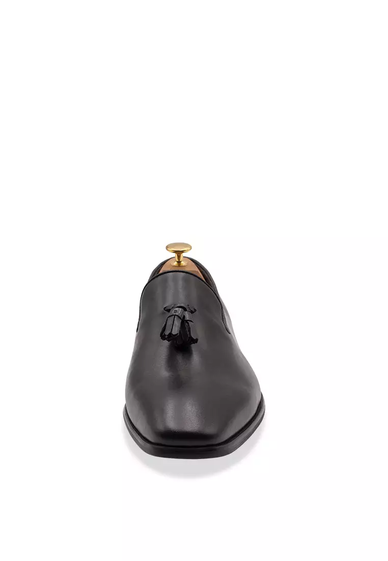 Polvorines Black Wholecut Tassel Loafer