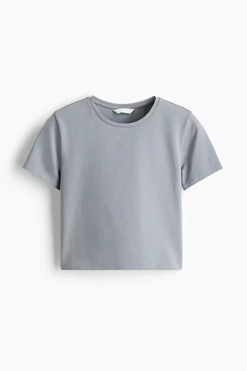 Short T-shirt