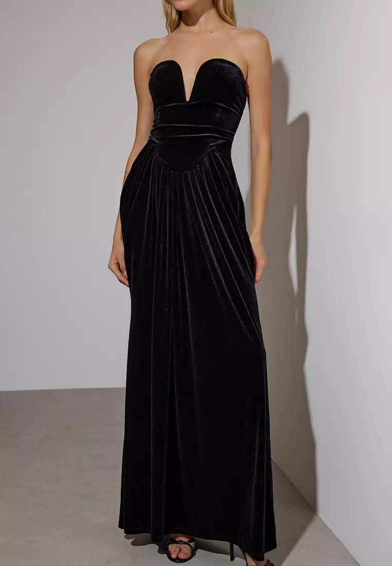 Trendyol Limited Edition Black Velvet Sweetheart Neck Maxi Evening & Graduation  Dress 2026 | Buy Trendyol Online | ZALORA Hong Kong