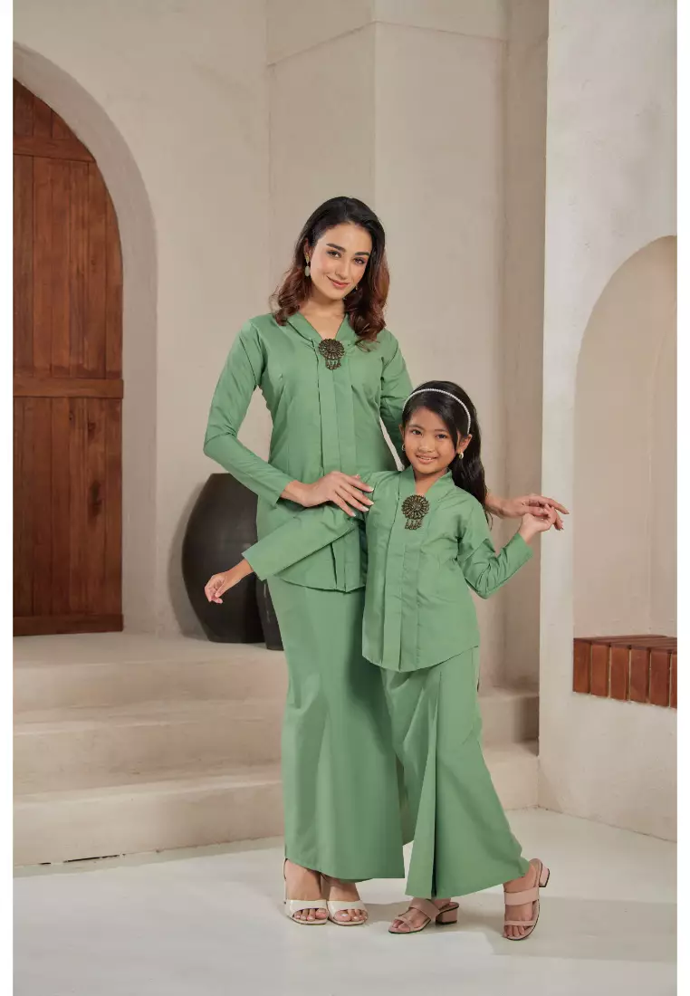 Baju Kebaya Rokiah