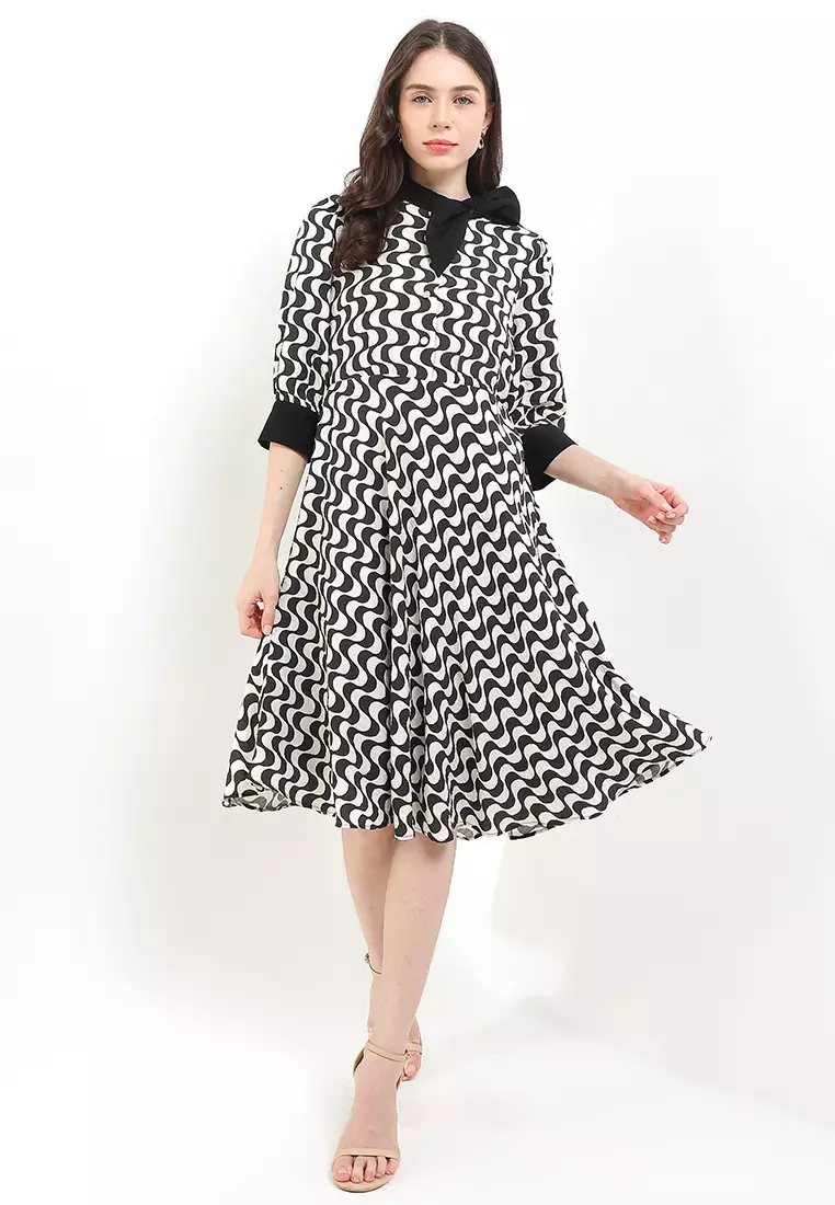Dress Wave Hitam - Eliza Dresses