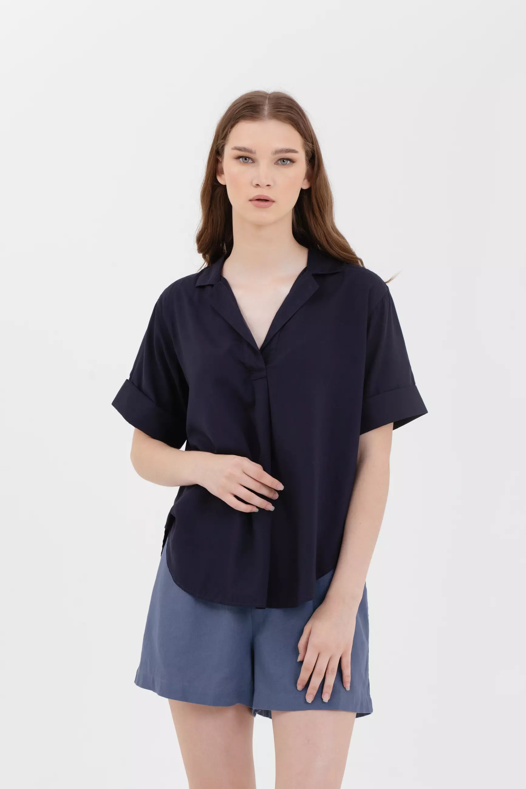 Kemeja Wanita Heira Navy