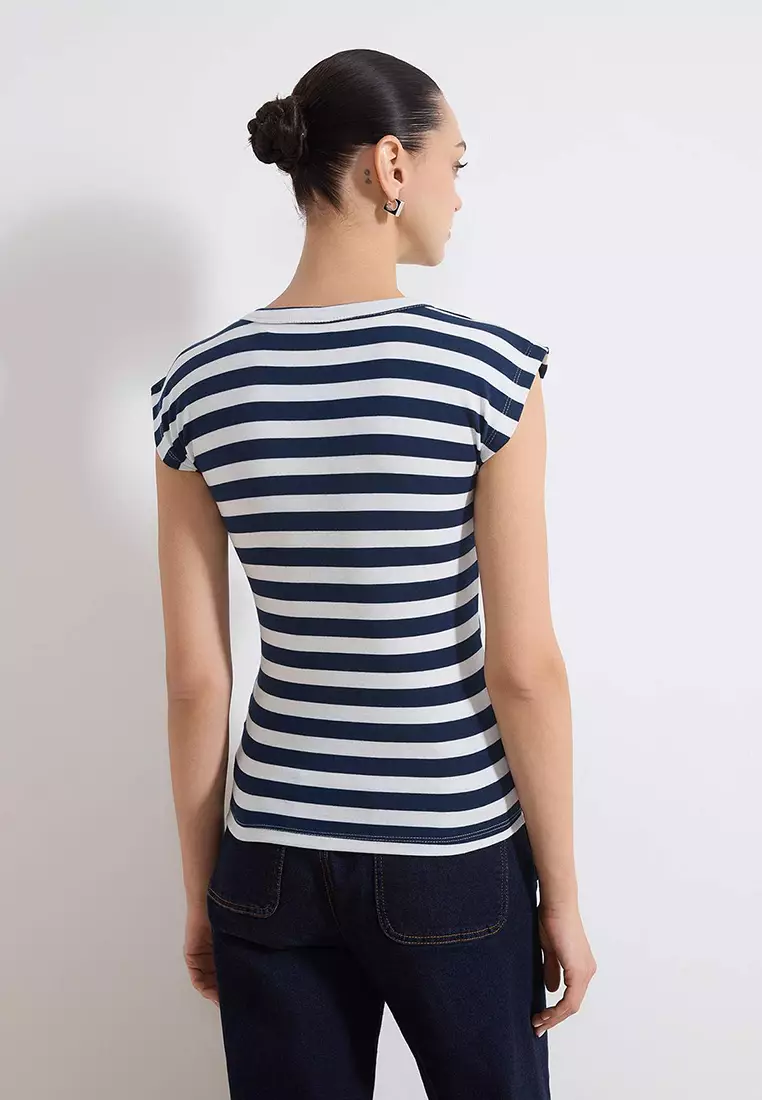 Fitted Top