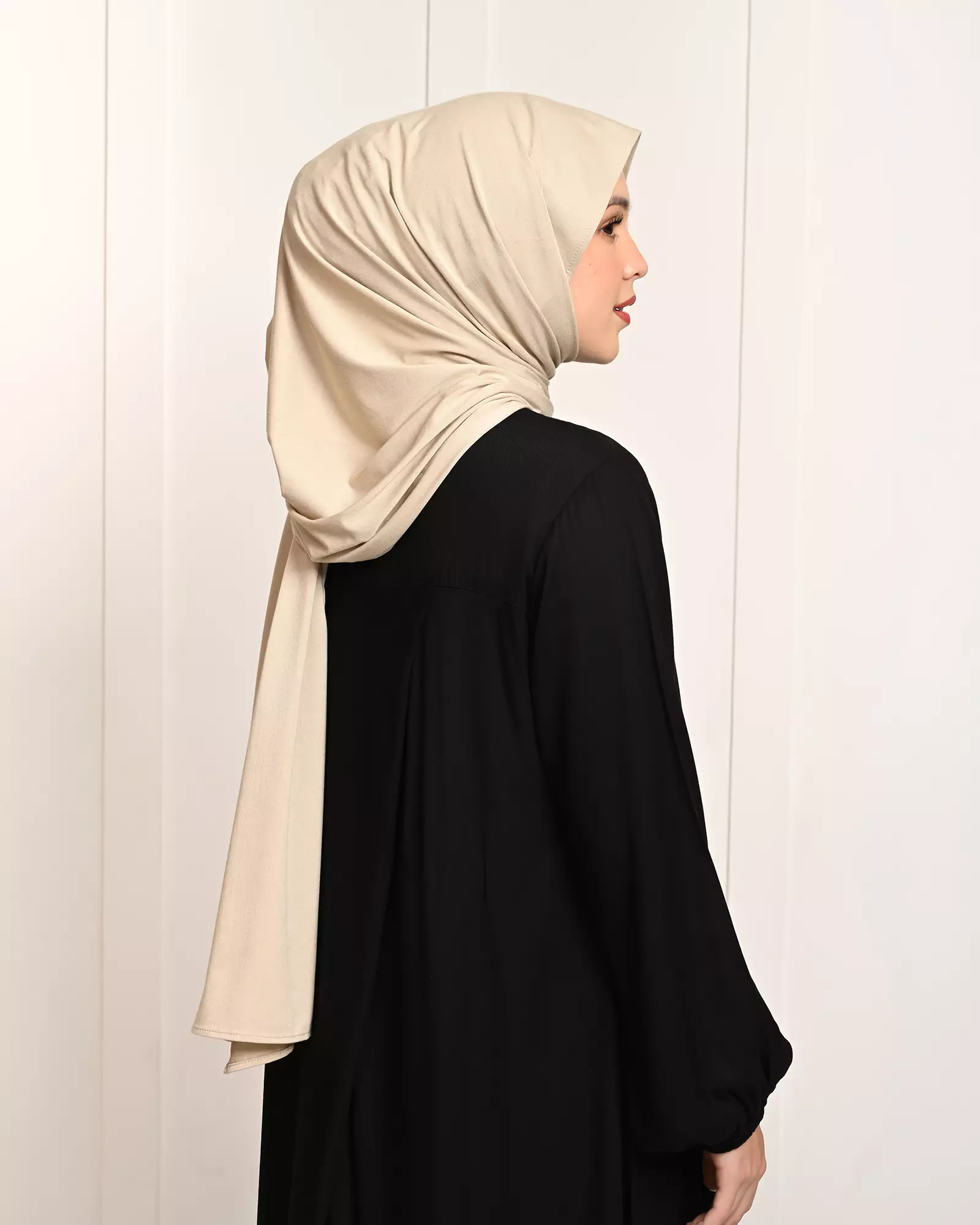 Geulis.id JESSIE EVERYDAY SHAWL (10 warna) Hijab - NUDE