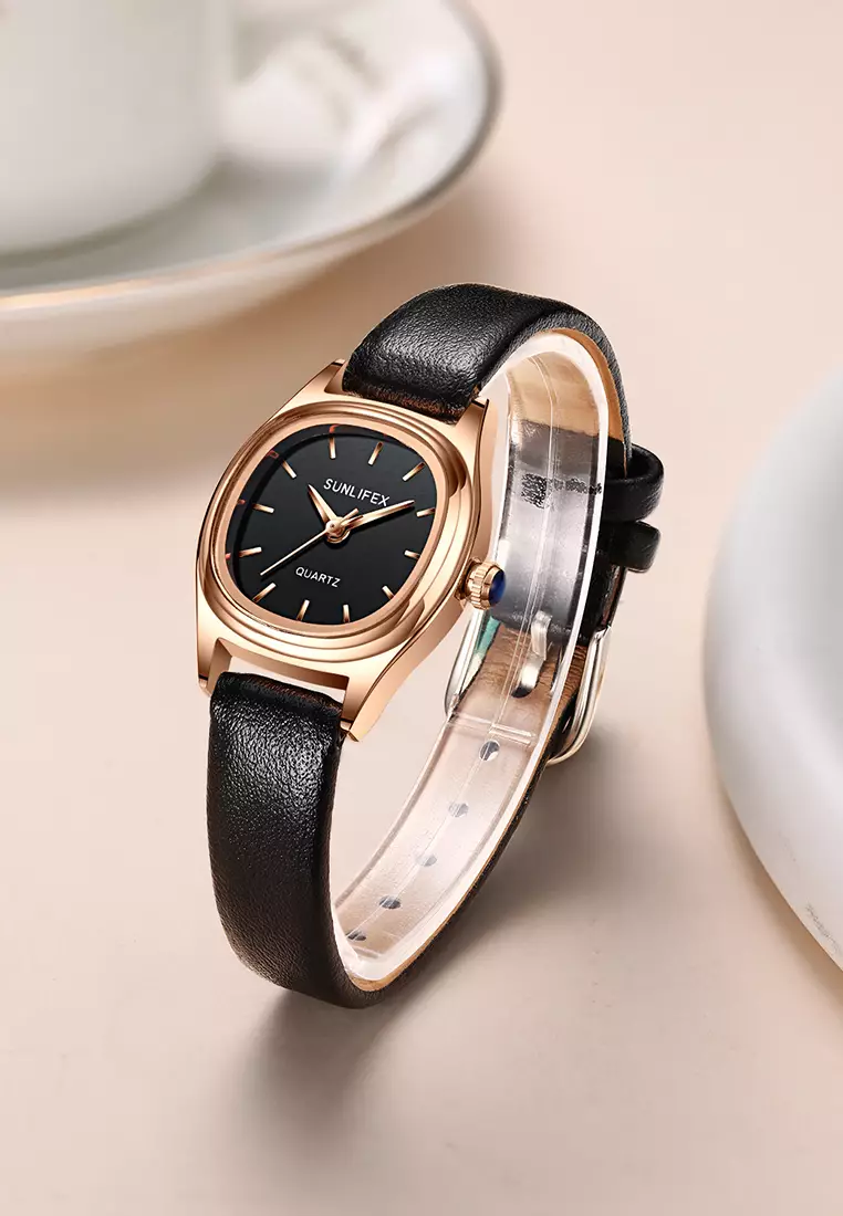 Jam Tangan Wantia Casual Fashion Dial Kotak Analog Quartz Strap Leather Jam Tangan Cewek black