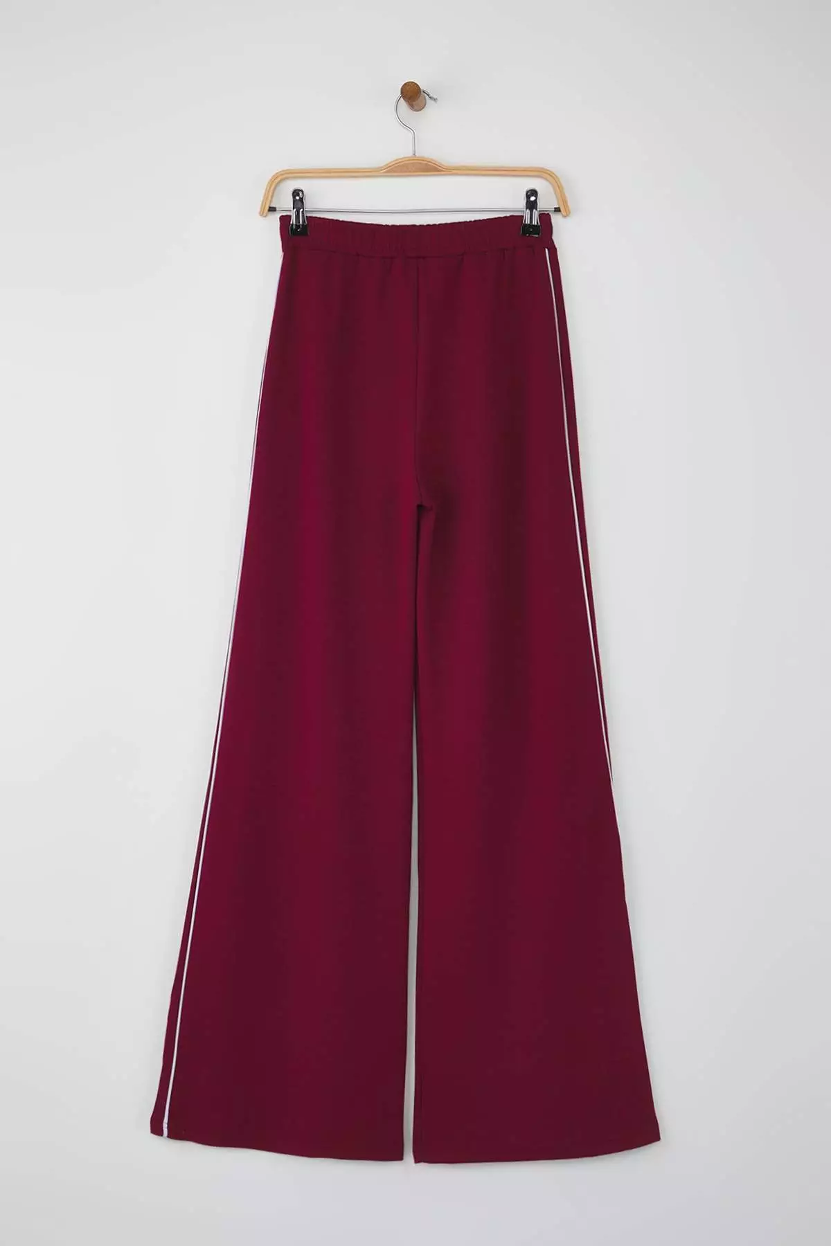 Burgundy Piping Wide Leg/Wide Leg Knitted Sports Sweatpants Thmaw26Ea00001