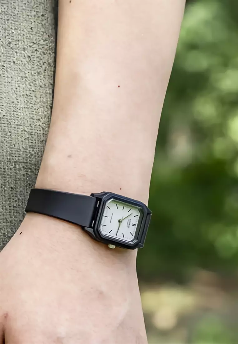Casio - Jam Tangan Wanita - Black - Resin Strap - LQ-142-7EVDF