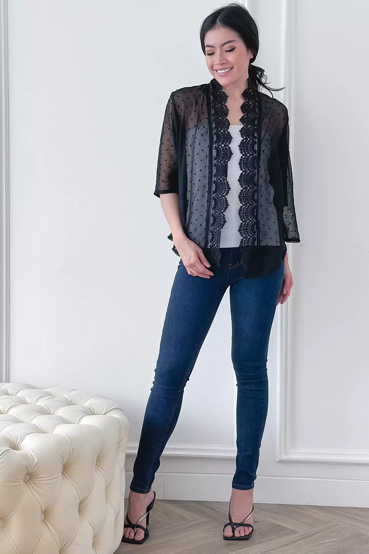 Hamiza Lace Outer Black Outer