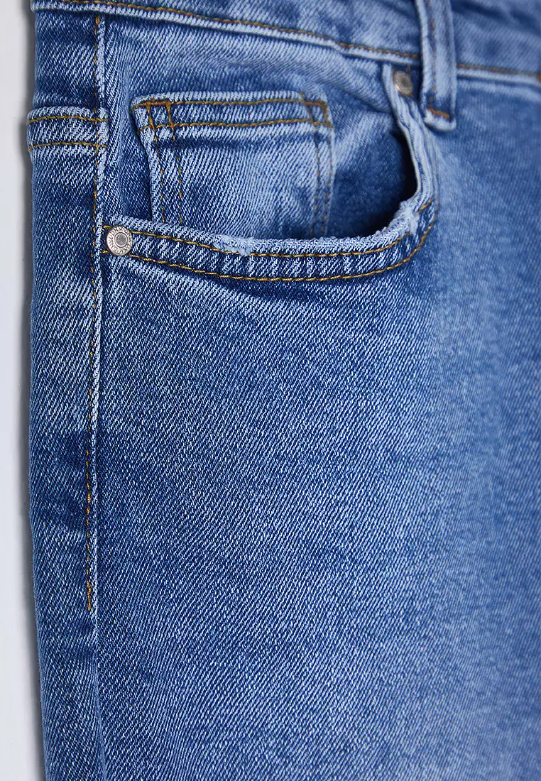 High Waist Comfort Mom Jeans