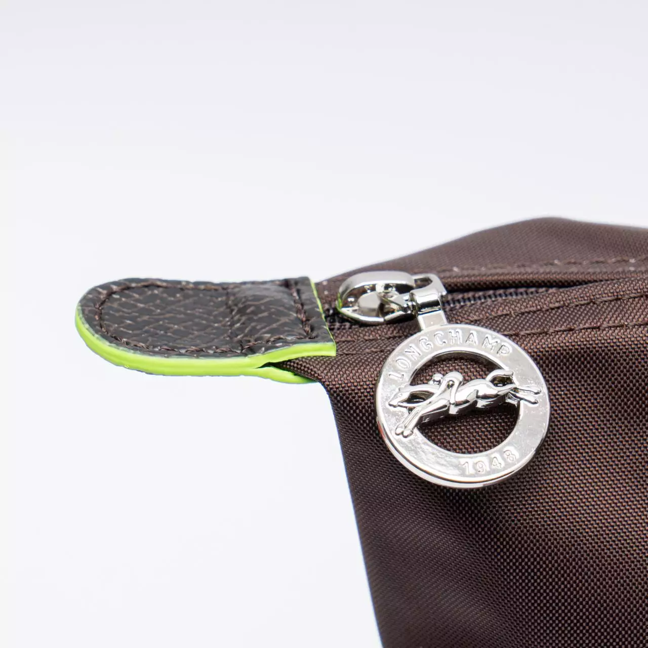 Le Pliage Green Medium Top Handle Bag Mocha