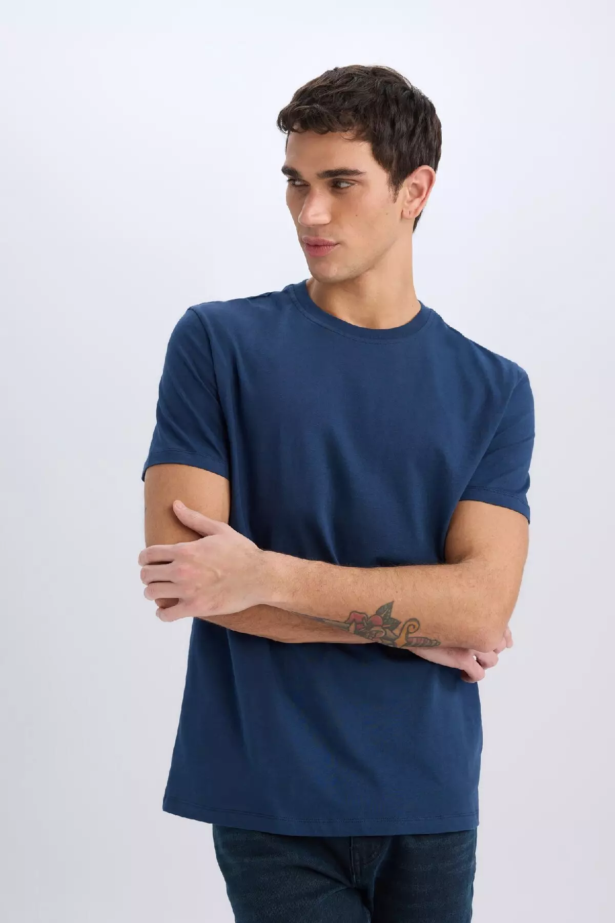100% Cotton New Regular Fit Crew Neck Basic Plain Short Sleeve T-Shirt V7699Az25Sp