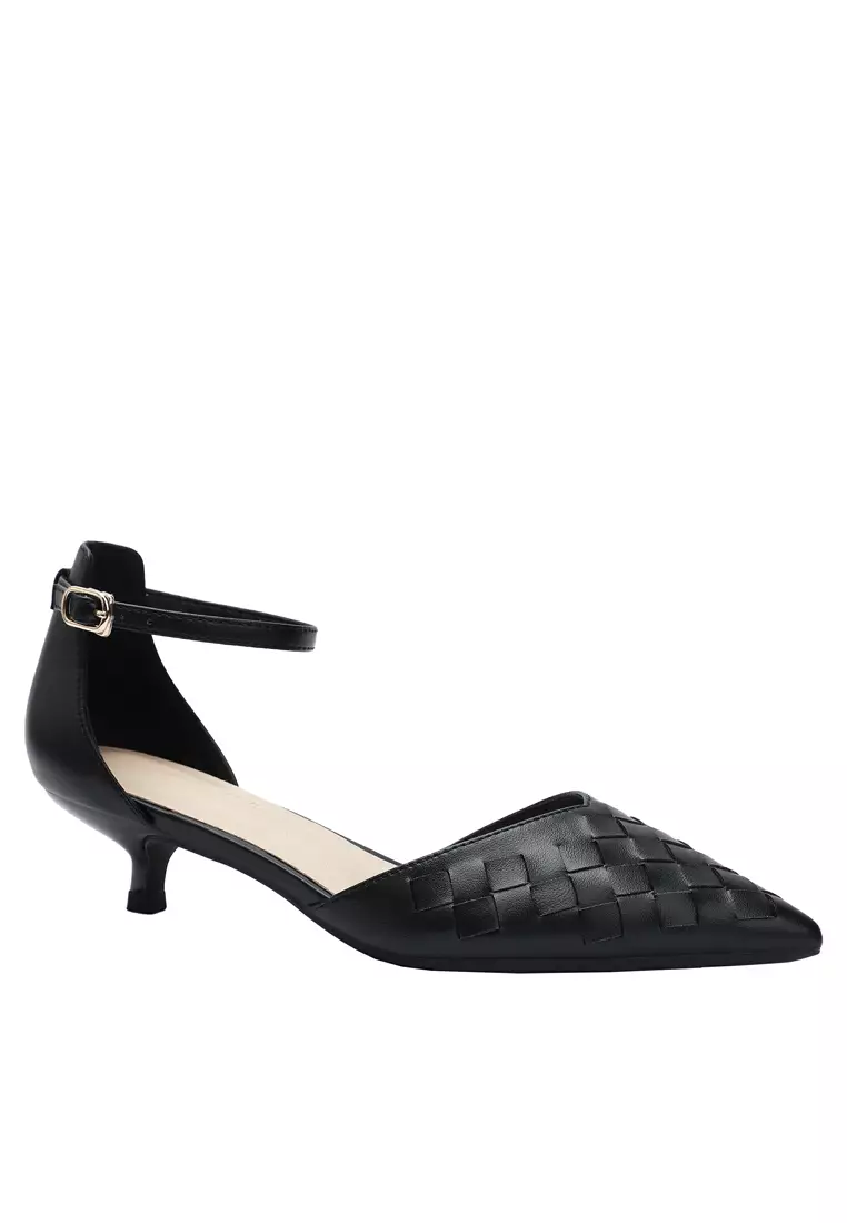 Discount on Twenty Eight Shoes  shoes - SKU: Faux Leather Pointy Heel 395-25