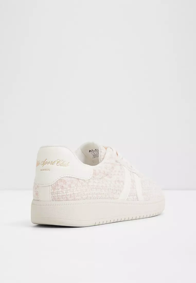 Chicsneaker Low-Top Sneakers