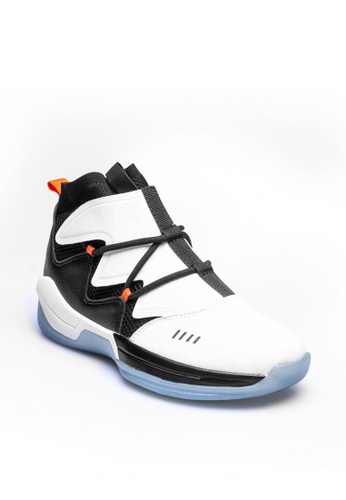Shop World Balance Levelplay Men S Performance Shoes Online On Zalora Philippines
