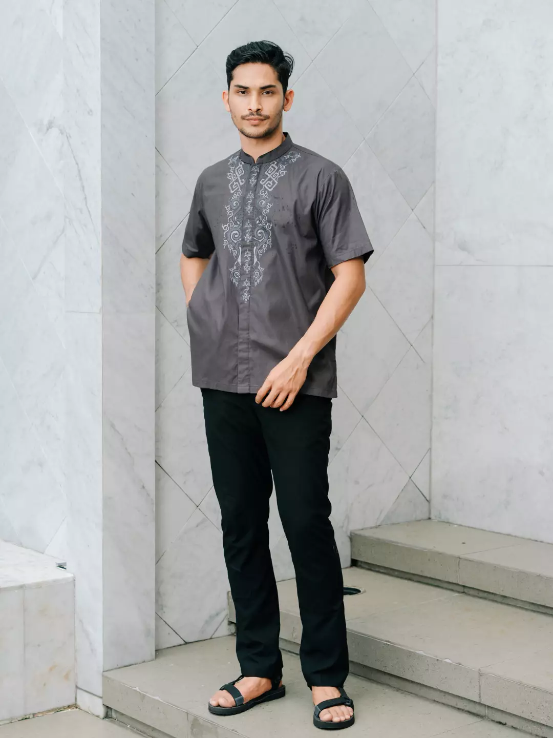 Adyatma Baju Koko Bordir Pria COTTON COMBED TWILL Dark Grey Regular Fit Baju Muslim Pria Lengan Pendek