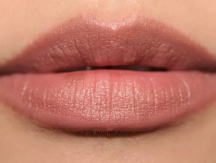 Charlotte Tilbury Matte Revolution Very Victoria