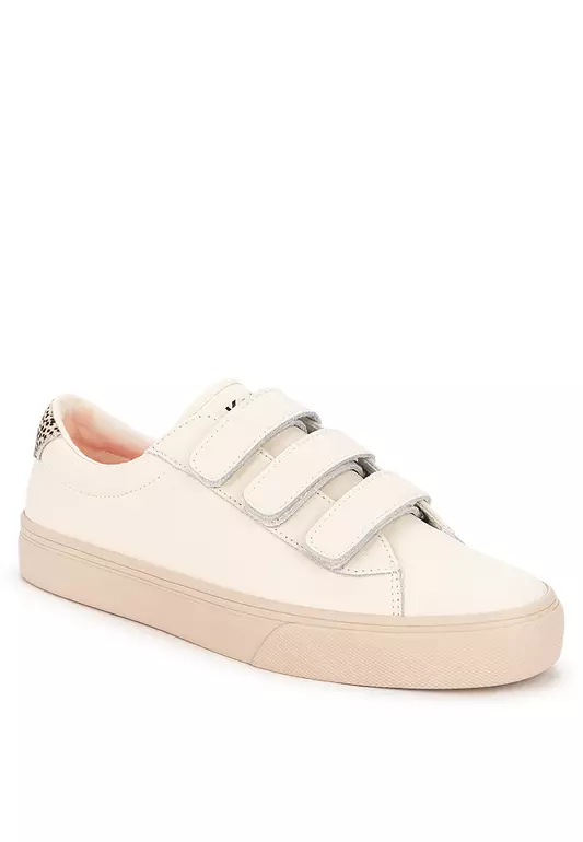 Jump Kick V Calf Hair Heel Fob Shoes