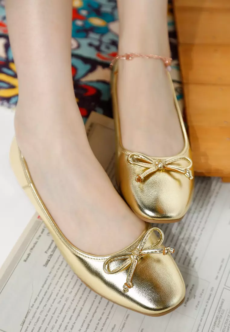 Bow Detail Metallic Ballerinas in Gold