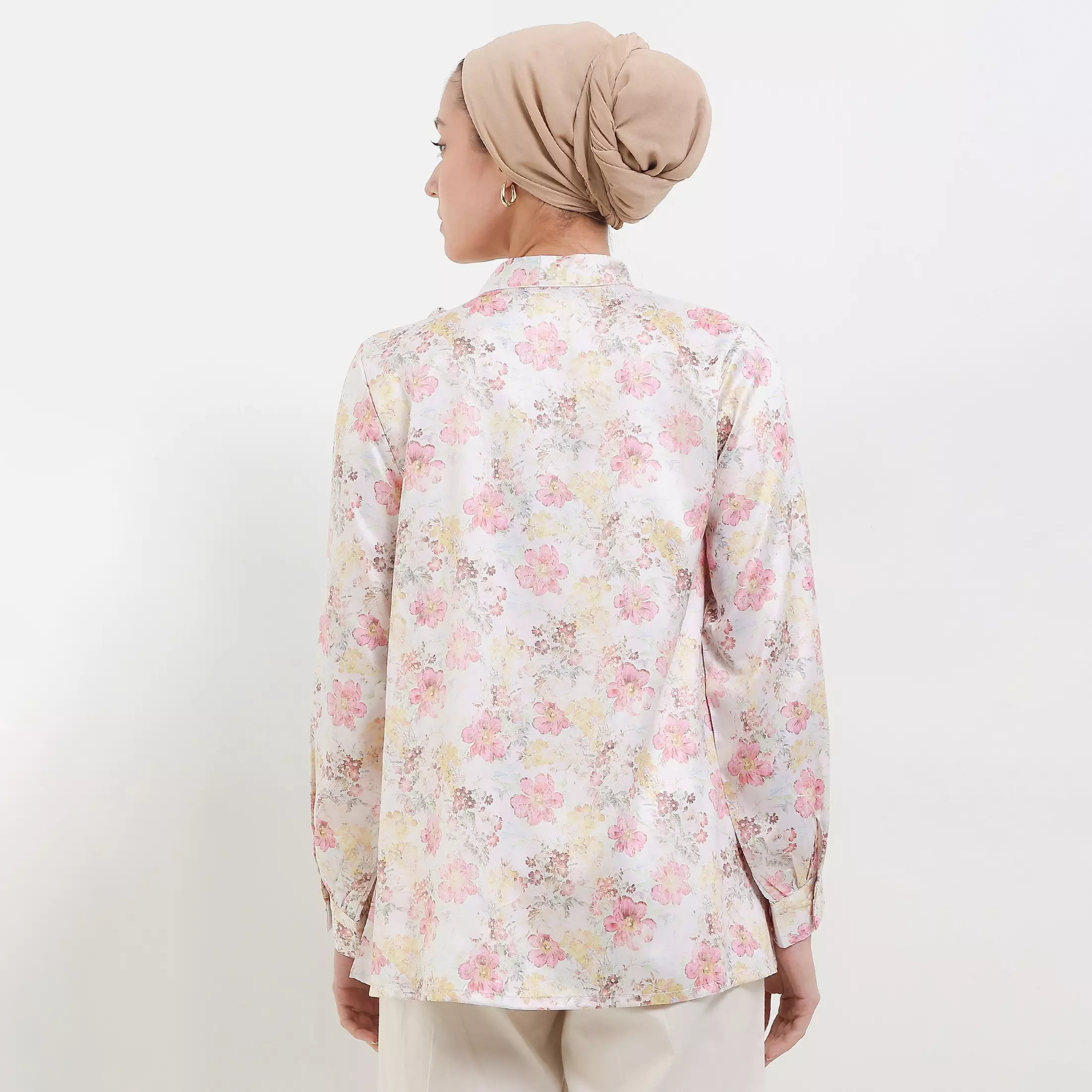 MFMW Aycel Atasan Blouse Satin Pink Motif Bunga