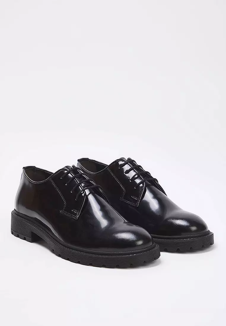 Lace-Up Men's Classic Shoes