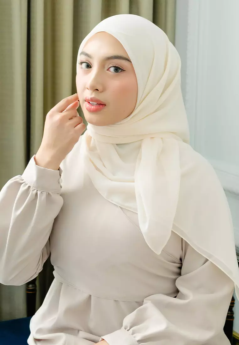 Mara Plain Paris Cream