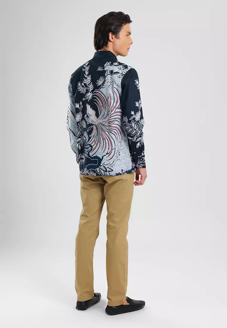 MANZONE - Kemeja Batik Lengan Panjang Pria Astagina Modern Fit - Navy Warna Navy