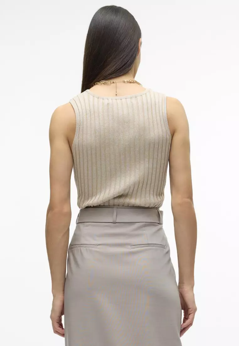 Sleeveless U-Neck Top