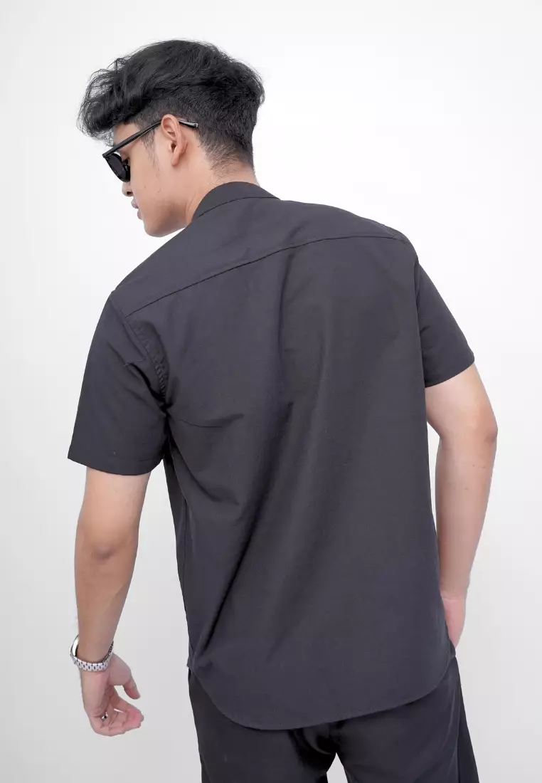Ryusei Kemeja Kerah Koko Lengan Pendek Yatsuki Black