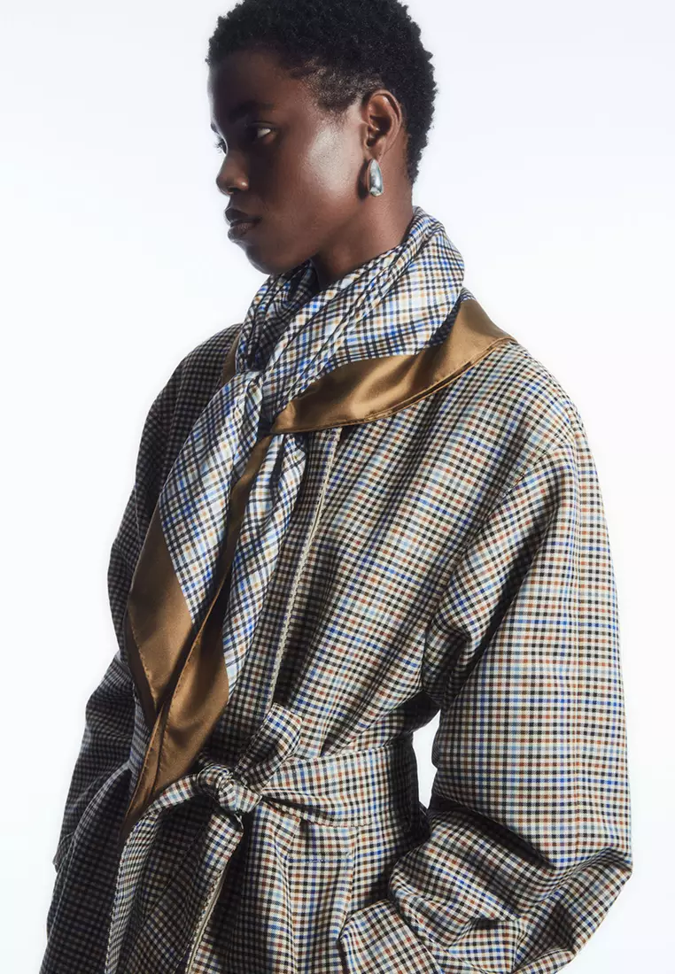 Checkered discount neck scarf