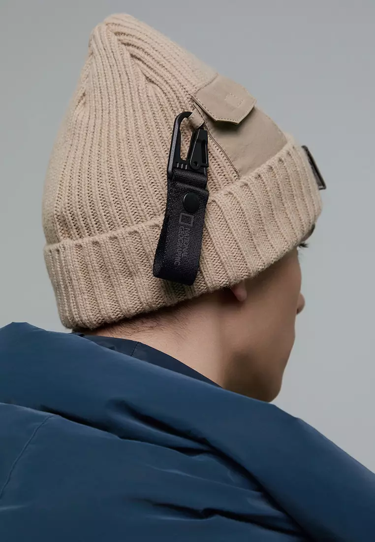 Field Engineered Middle Beanie