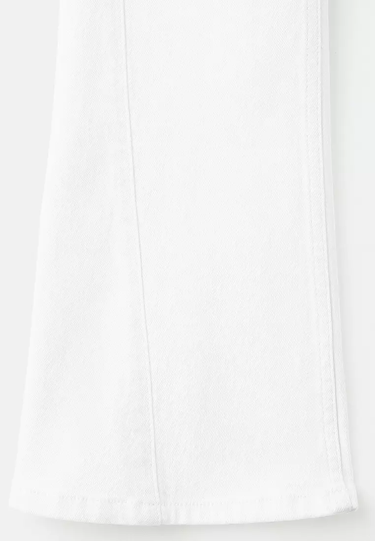 Decorative Seam Flared Jeans