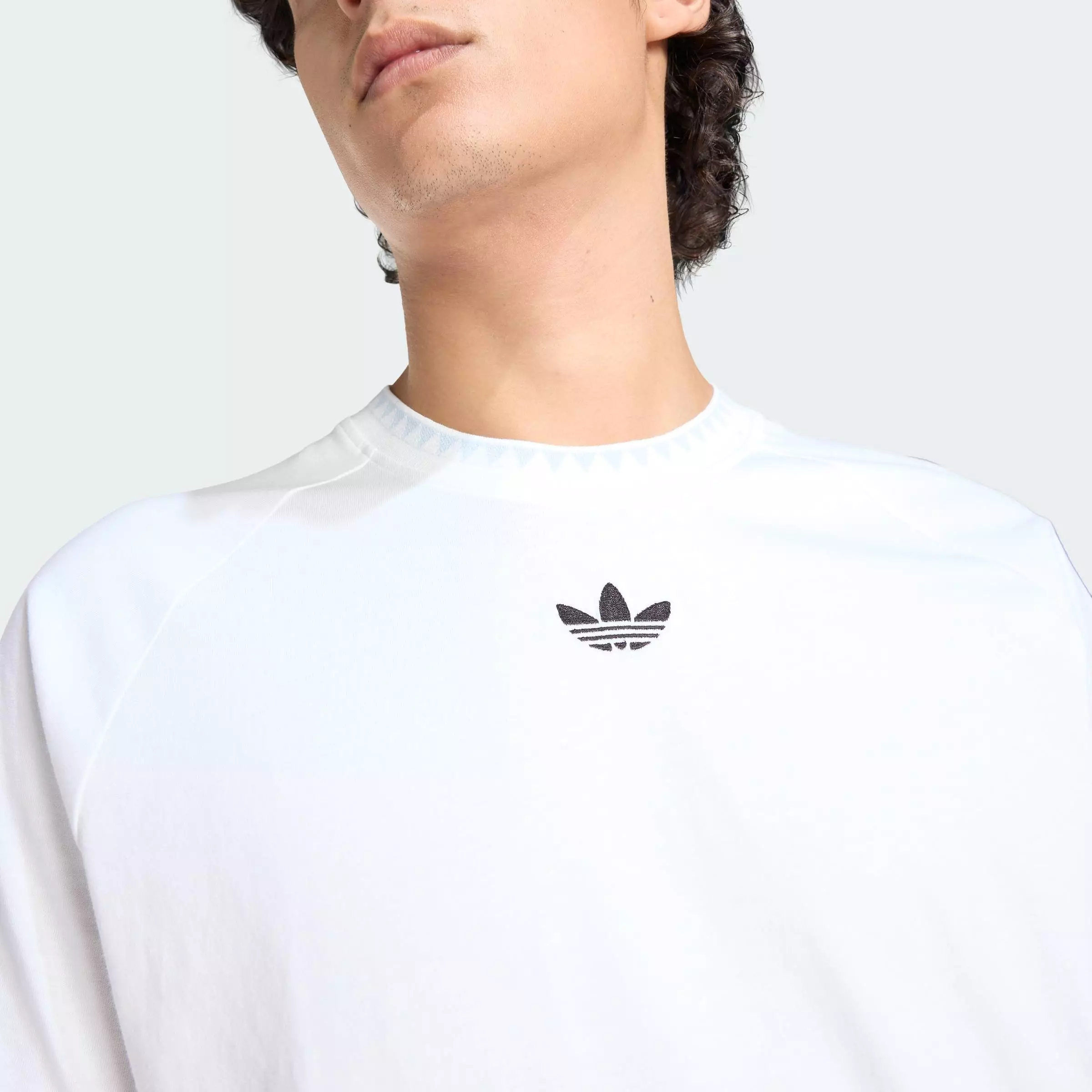 Lifestyle CHEST STRIPES ENGINEERED COLLAR TEE Men White KC6448