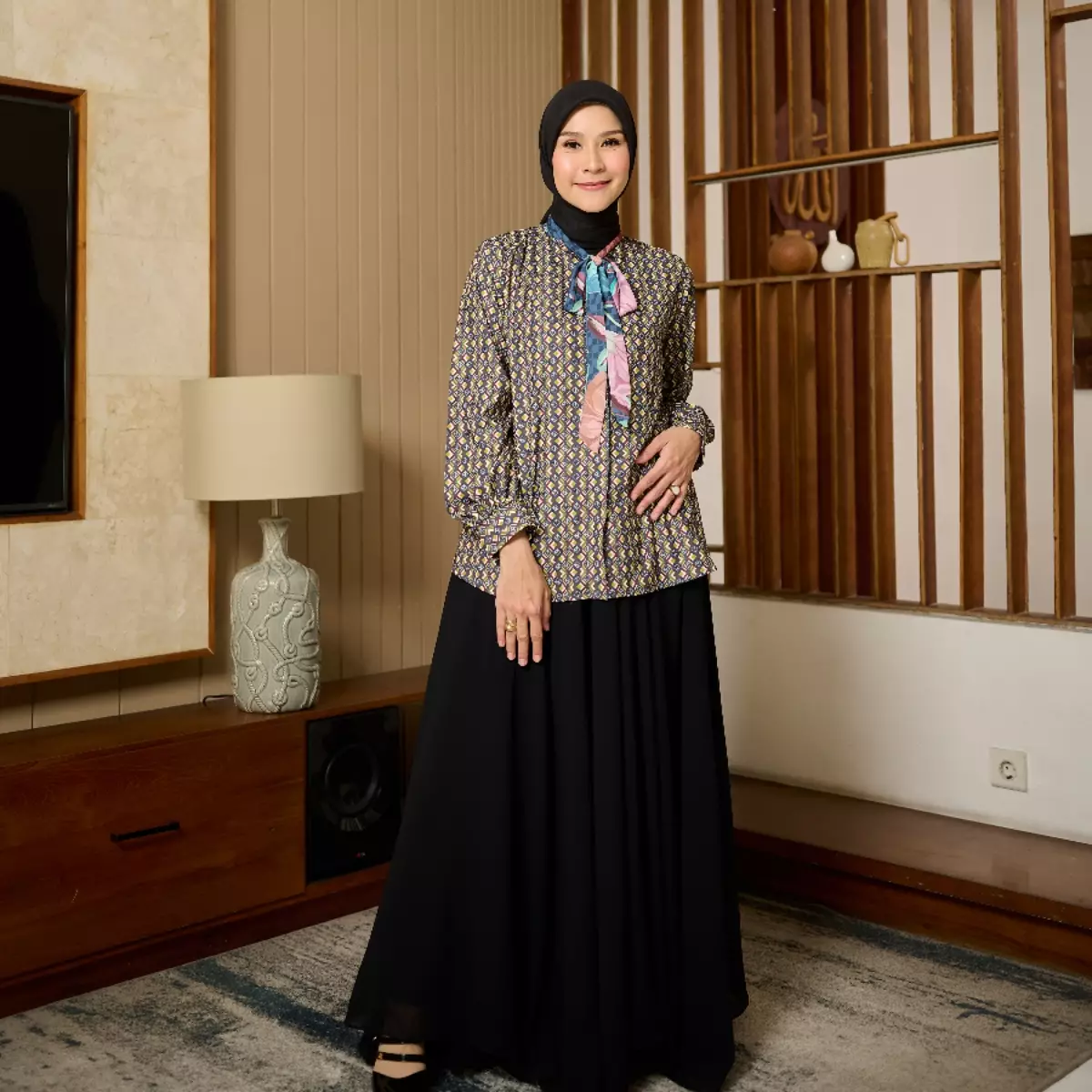 Jual ZM [New Collection] ZM Zaskia Mecca - Mizie Navy Blouse Kemeja ...