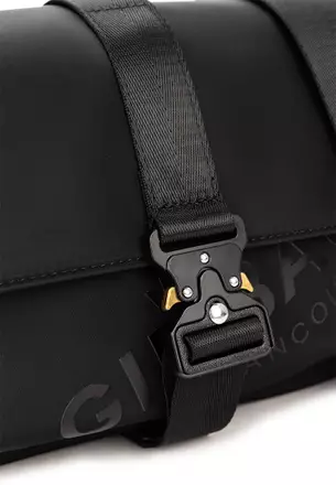 Marithe + Francois Girbaud Messenger Bags For Men 2025