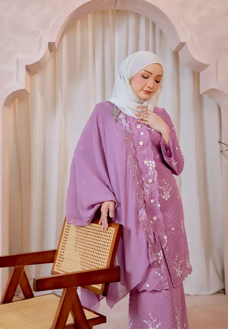 Mayang Chiffon Embroidered Kebarung Modern