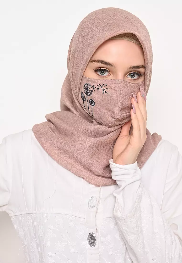 Hijab Segi 4 Voal Zaffron Dandelion Rosybrown (Hijab Only)