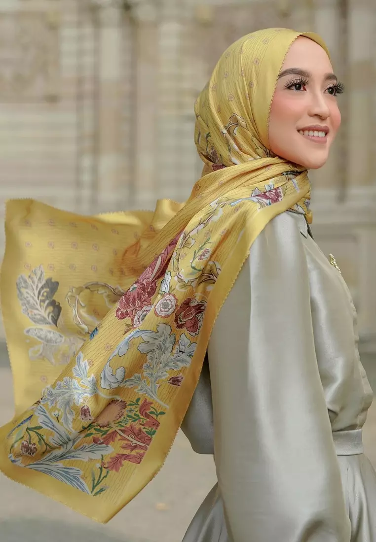 The Royale Satin Shawl - Yellow