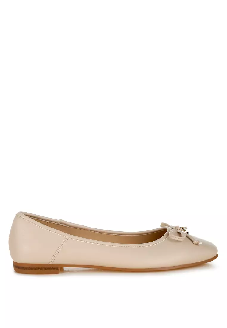 Faux Leather Casual Ballerinas in Beige
