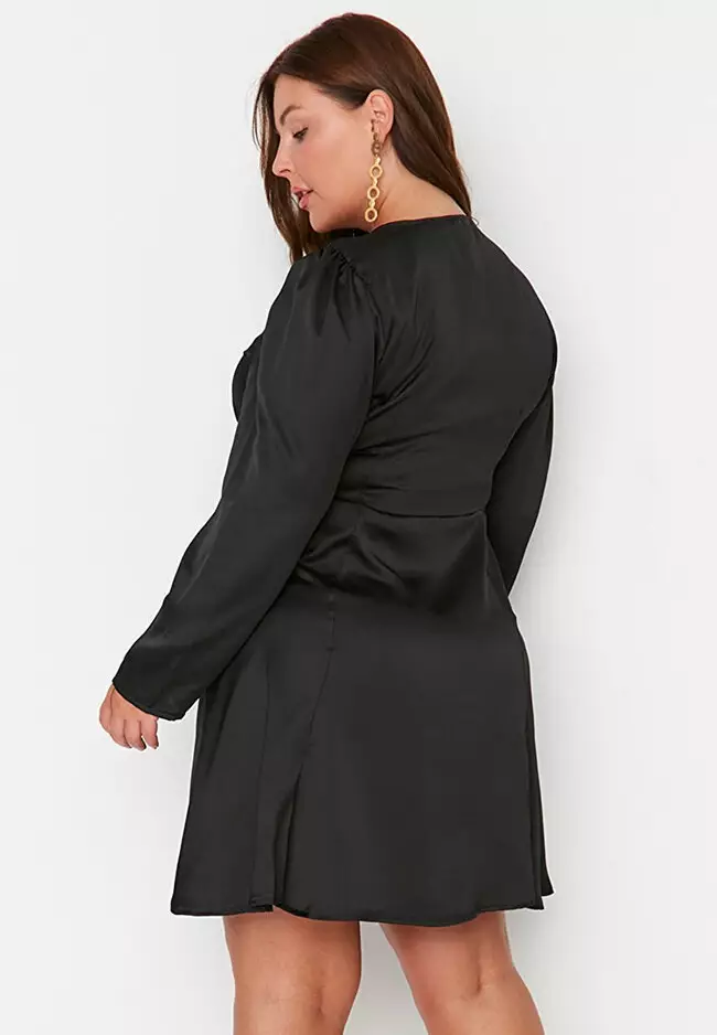 Plus Size Model - Dress By Fashion Nova Shop Now: Fashion